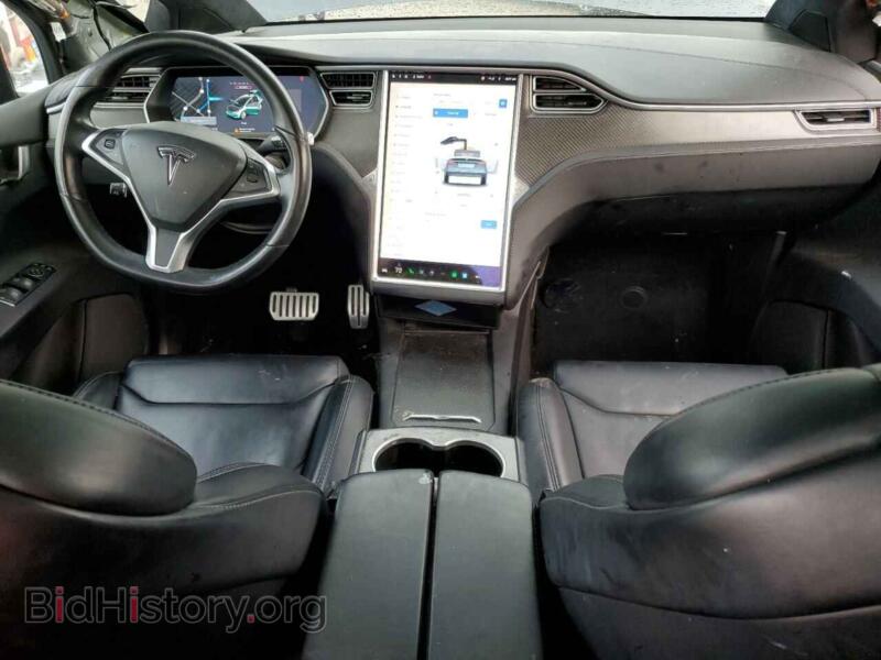2018 Tesla MODEL X (VIN 5YJXCAE43JF089749) — фото 8 из 15