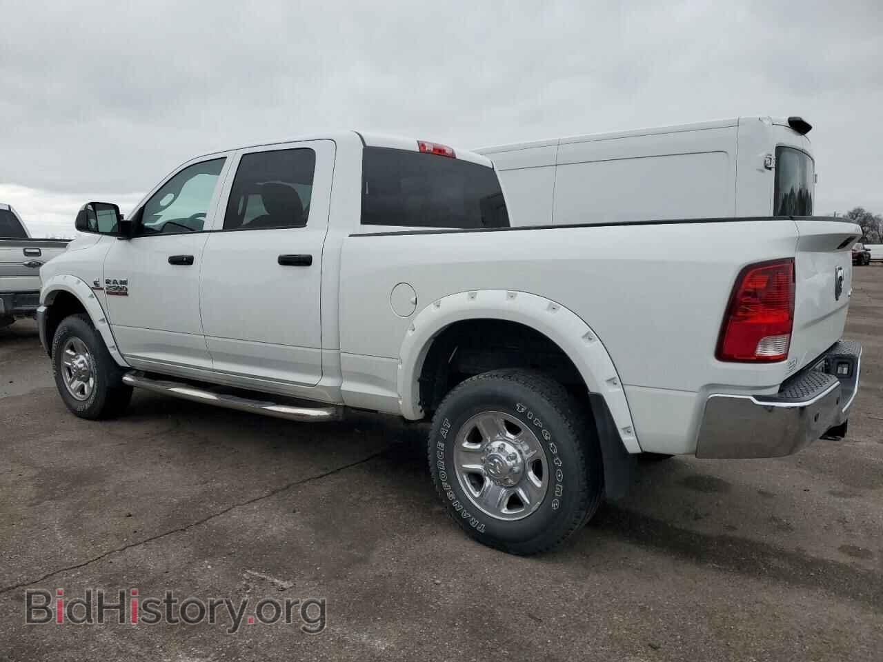 2014 RAM All Models - VIN: 3C6UR5CL4EG321141 - Фото 2