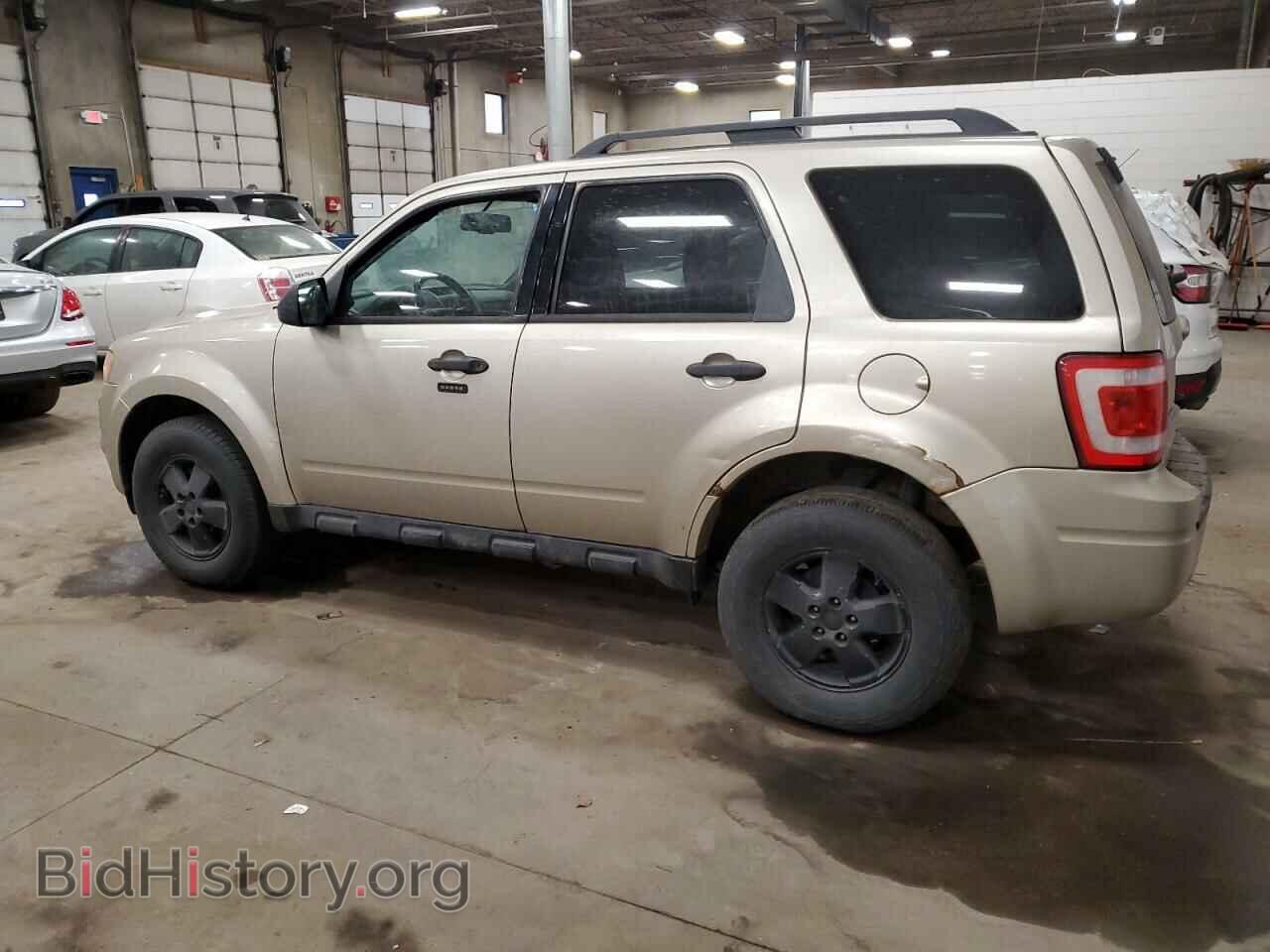 2010 FORD ESCAPE - VIN: 1FMCU0D75AKA02451 - Фото 2