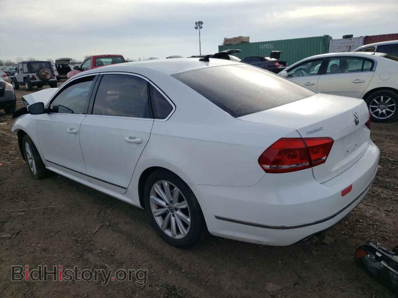 2013 VOLKSWAGEN PASSAT - VIN: 1VWCH7A33DC030859 - Фото 2