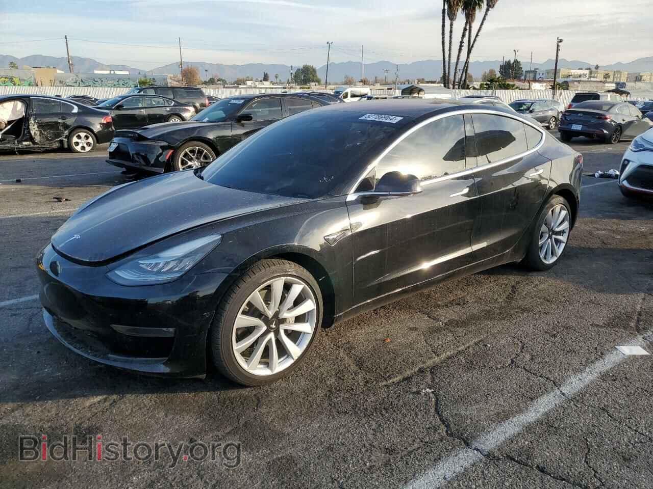 Фотография 5YJ3E1EA0JF042368 - TESLA MODEL 3 2018