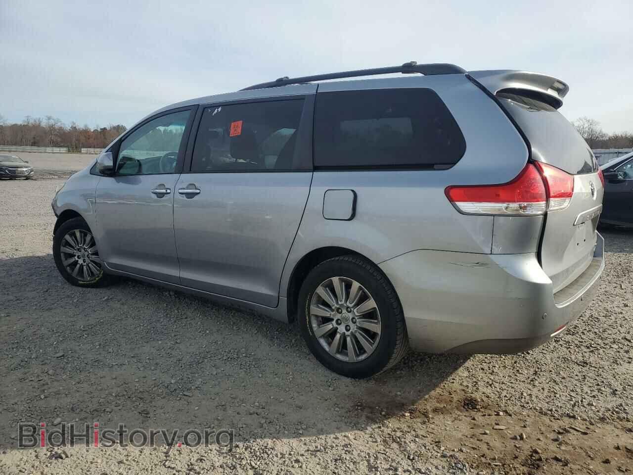 2011 TOYOTA All Models - VIN: 5TDDK3DC3BS016842 - Фото 2