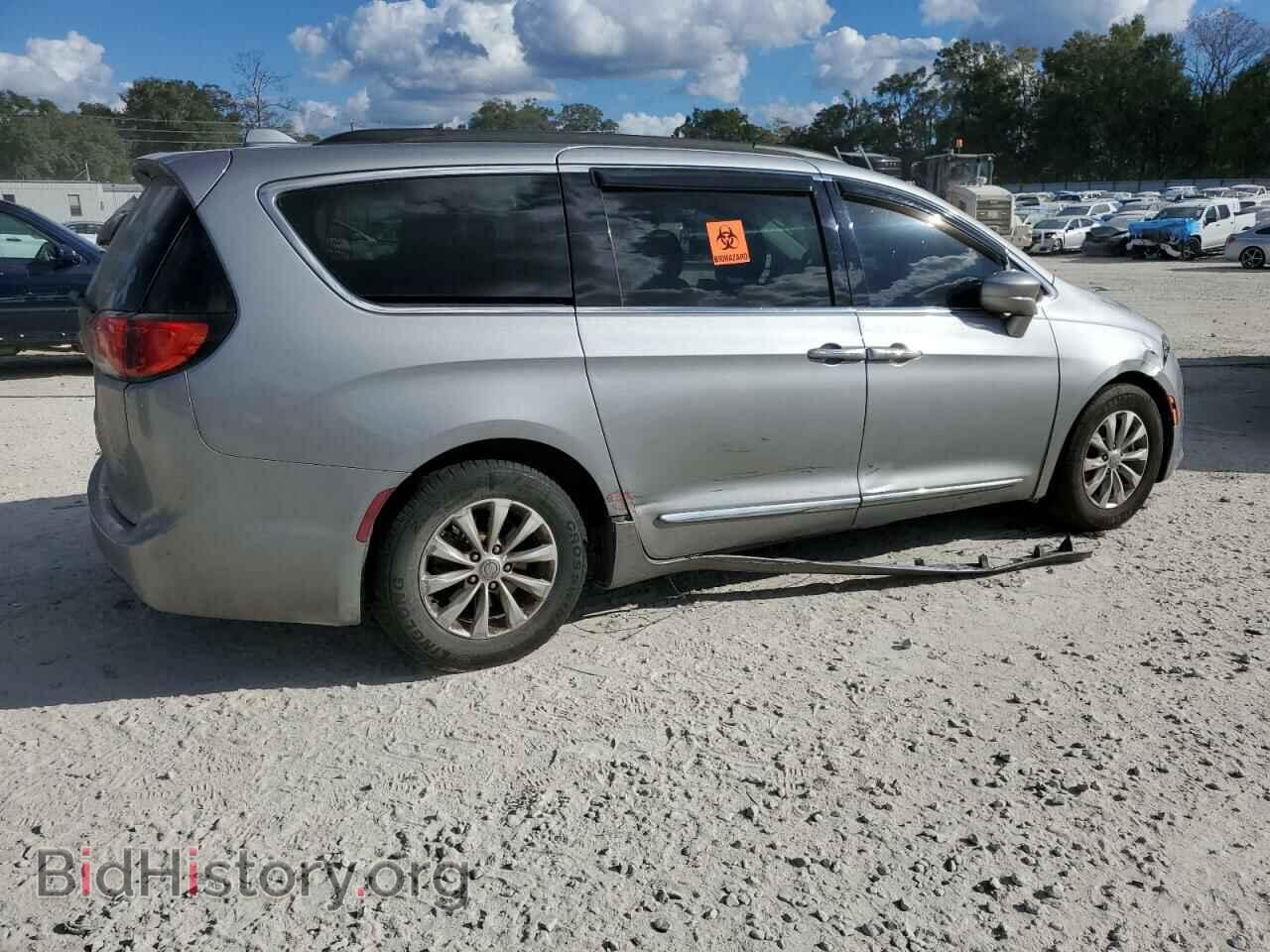 2017 CHRYSLER PACIFICA - VIN: 2C4RC1BG4HR688732 - Фото 3
