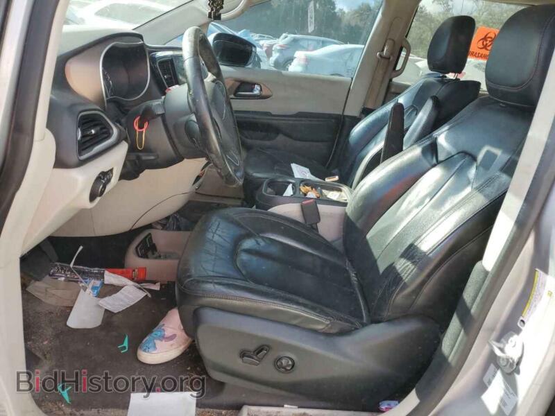 2017 Chrysler PACIFICA (VIN 2C4RC1BG4HR688732) — фото 7 из 13