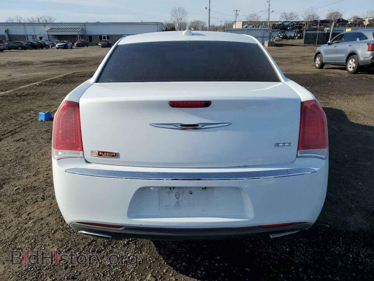 2015 CHRYSLER 300 - VIN: 2C3CCAAG3FH908487 - Фото 6