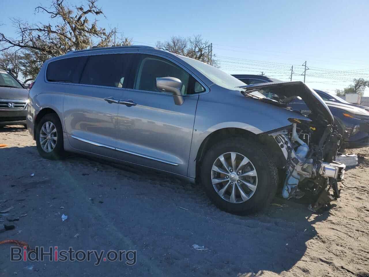 2018 CHRYSLER PACIFICA - VIN: 2C4RC1BGXJR270228 - Фото 4