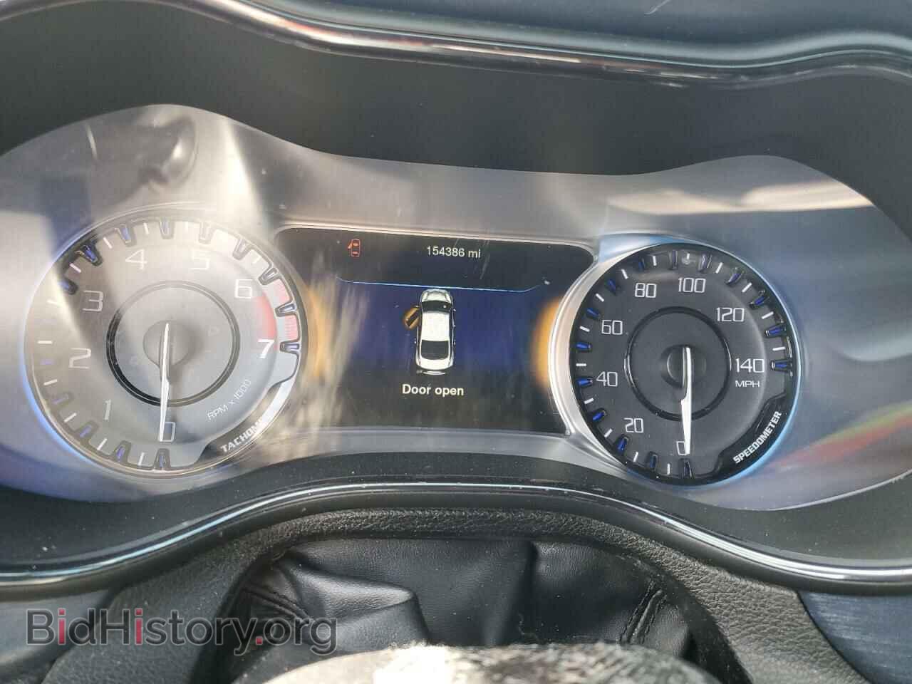 2016 CHRYSLER 200 - VIN: 1C3CCCBB2GN123644 - Фото 9