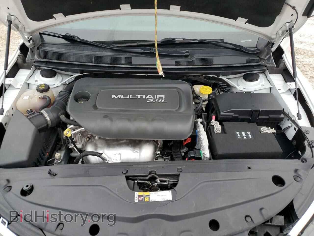 2016 CHRYSLER 200 - VIN: 1C3CCCAB4GN146702 - Фото 11