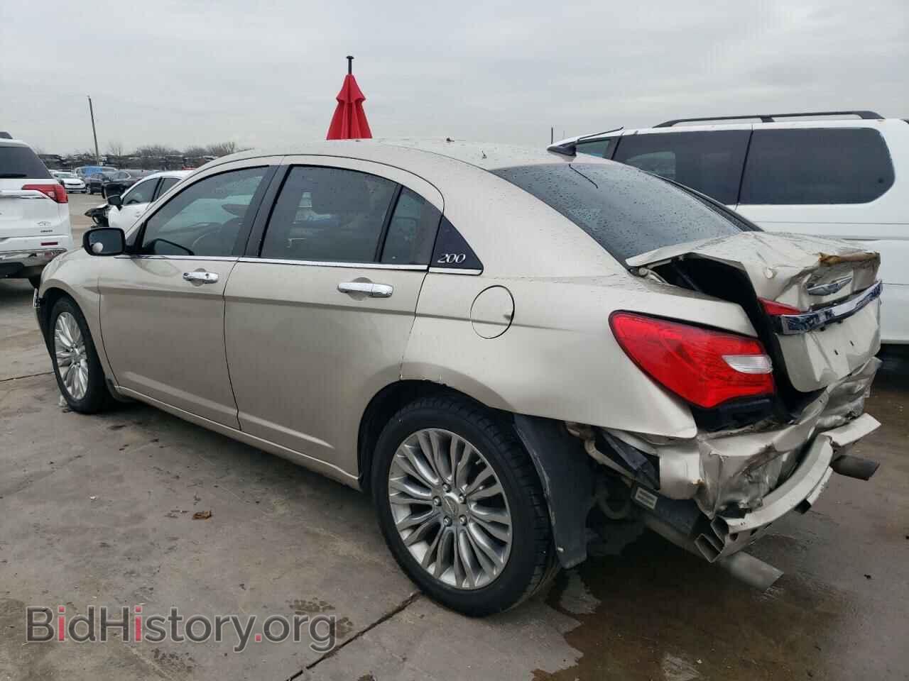 2013 CHRYSLER 200 - VIN: 1C3CCBCG2DN629717 - Фото 2