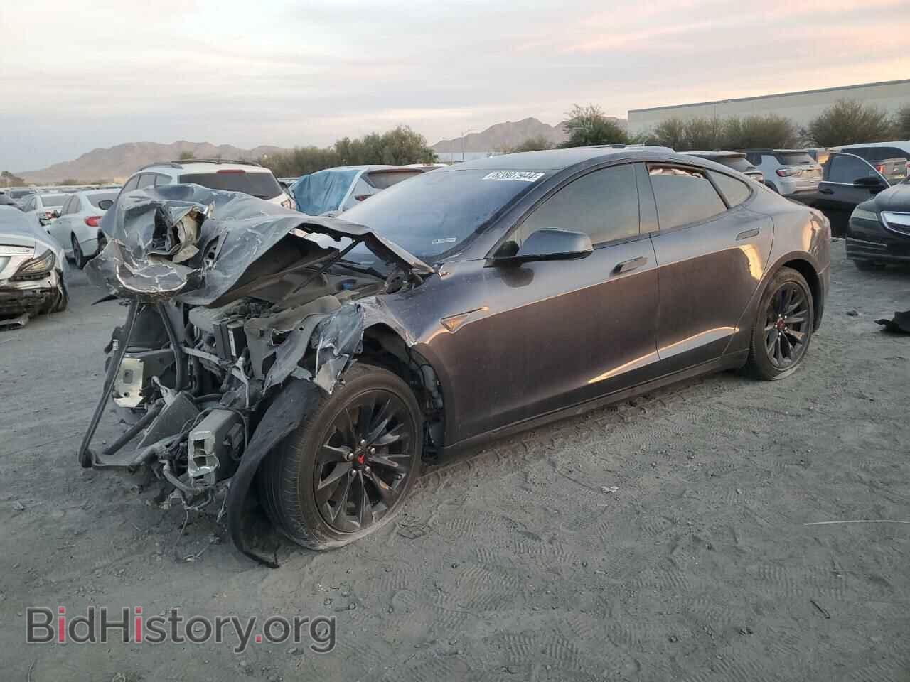 Фотография 5YJSA1H26FFP69629 - TESLA MODEL S 2015