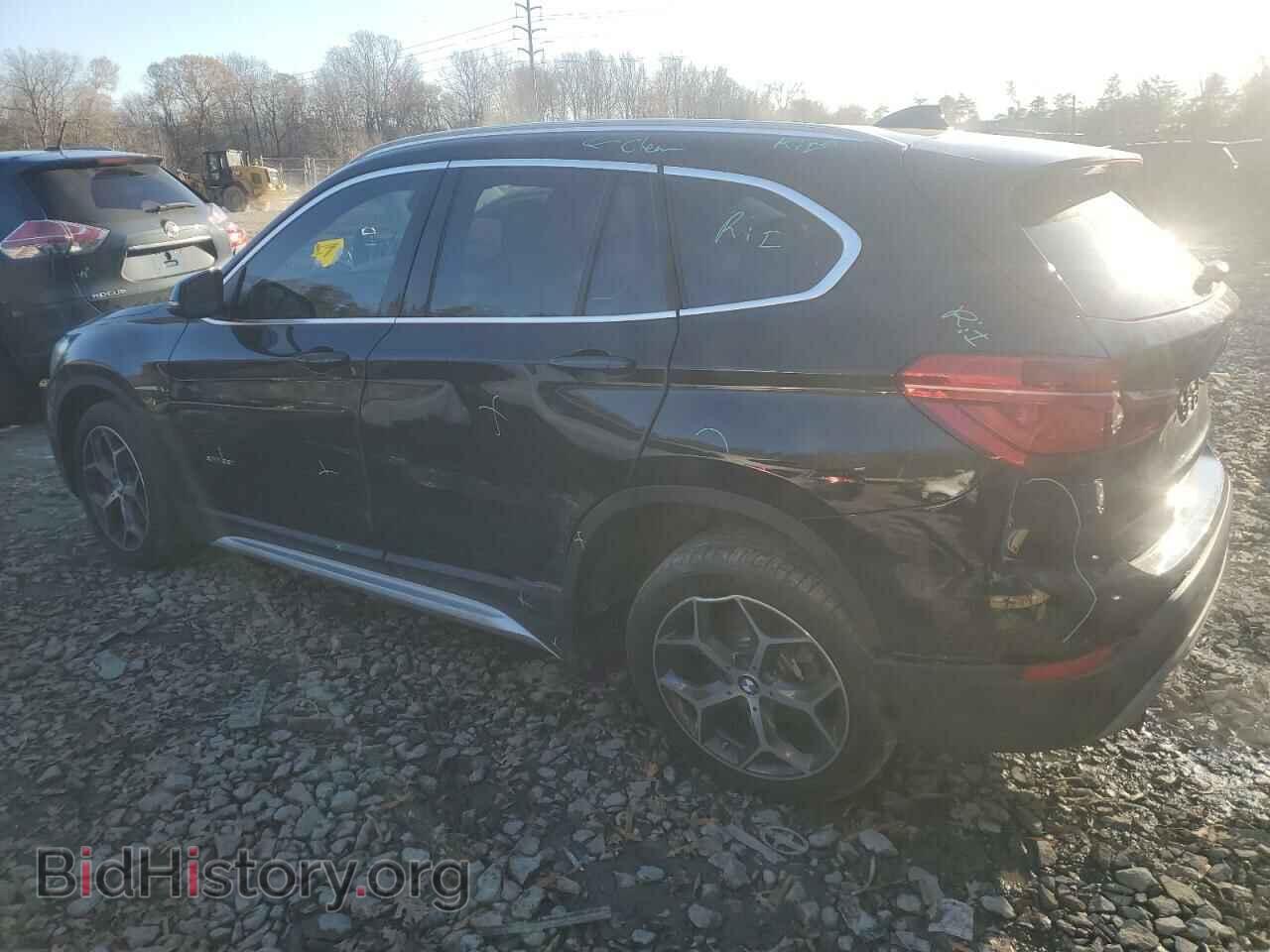 2017 BMW X1 - VIN: WBXHT3C31H5F68974 - Фото 2