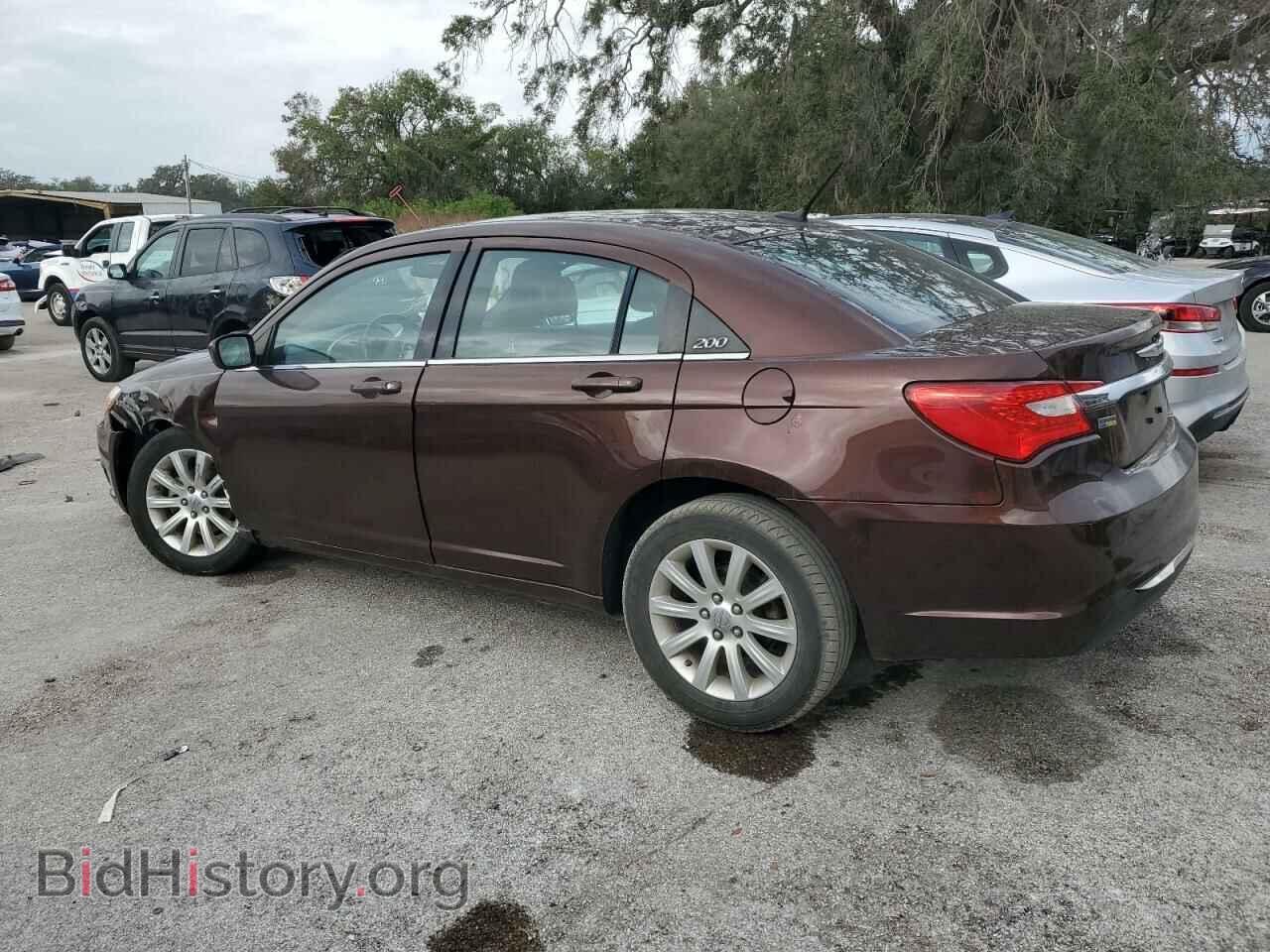 2013 CHRYSLER 200 - VIN: 1C3CCBBG0DN532159 - Фото 2
