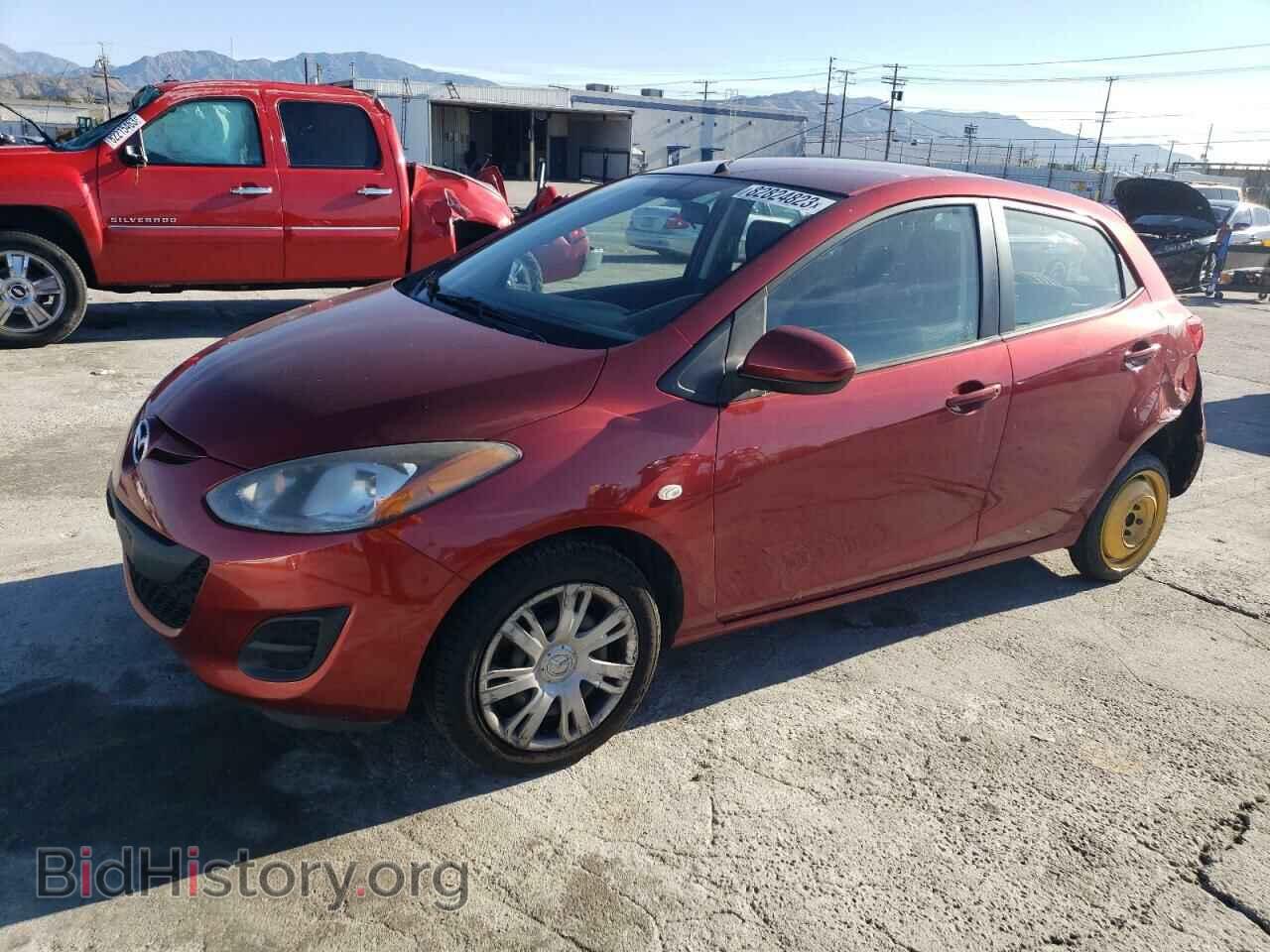 Фотография JM1DE1KZ4E0173466 - MAZDA 2 2014