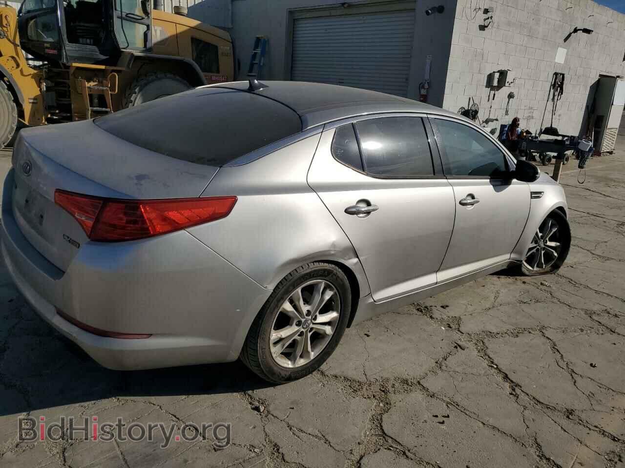 2011 KIA OPTIMA - VIN: KNAGN4A73B5084515 - Фото 3