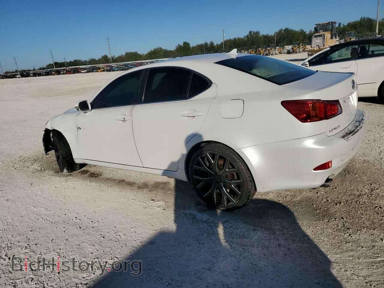 2010 LEXUS IS - VIN: JTHBF5C27A2099552 - Photo 2