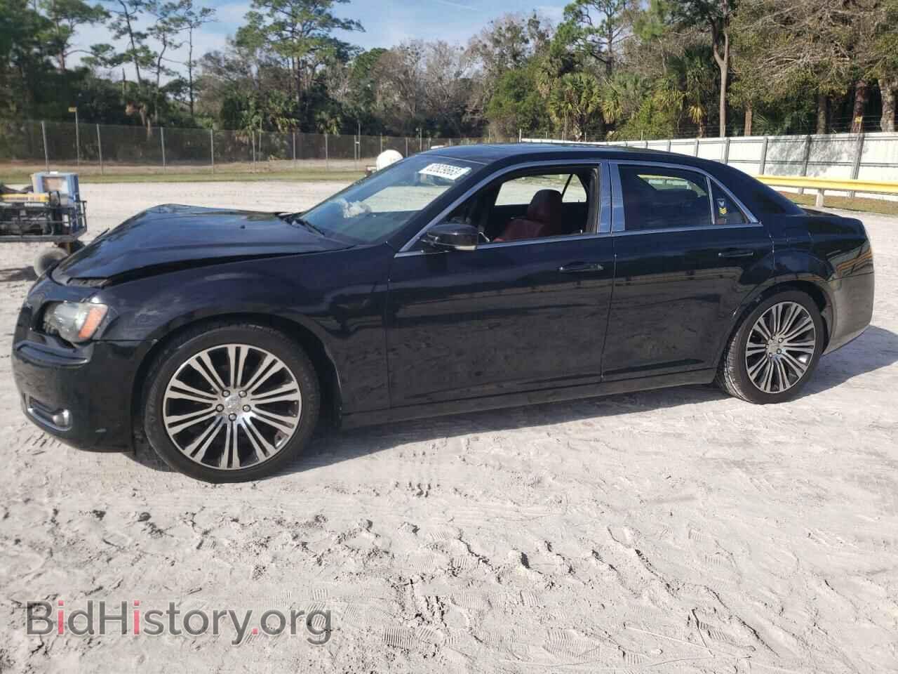 Фотография 2C3CCABG8DH717028 - CHRYSLER 300 2013