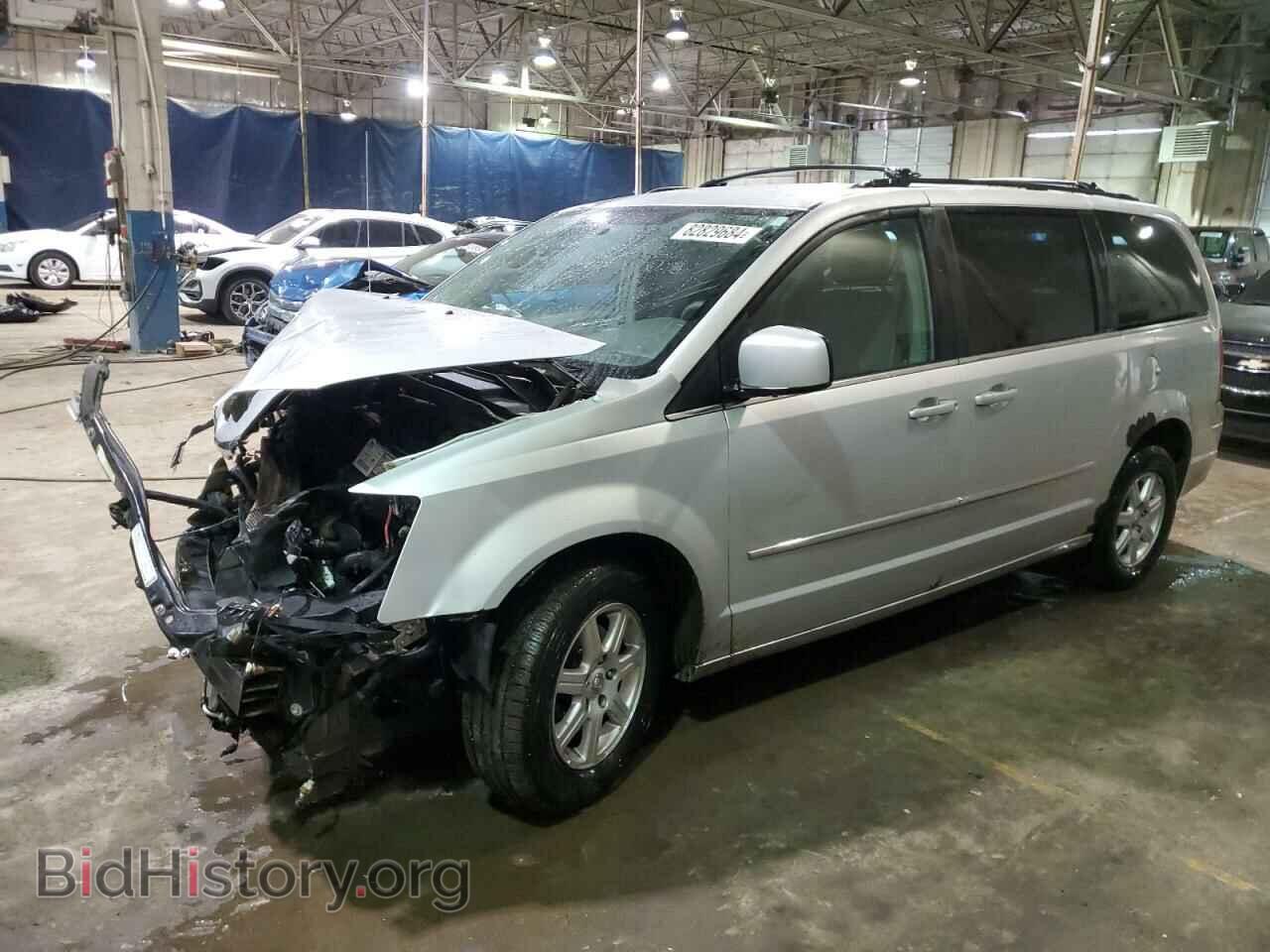 Photo 2A4RR5D13AR351984 - CHRYSLER MINIVAN 2010