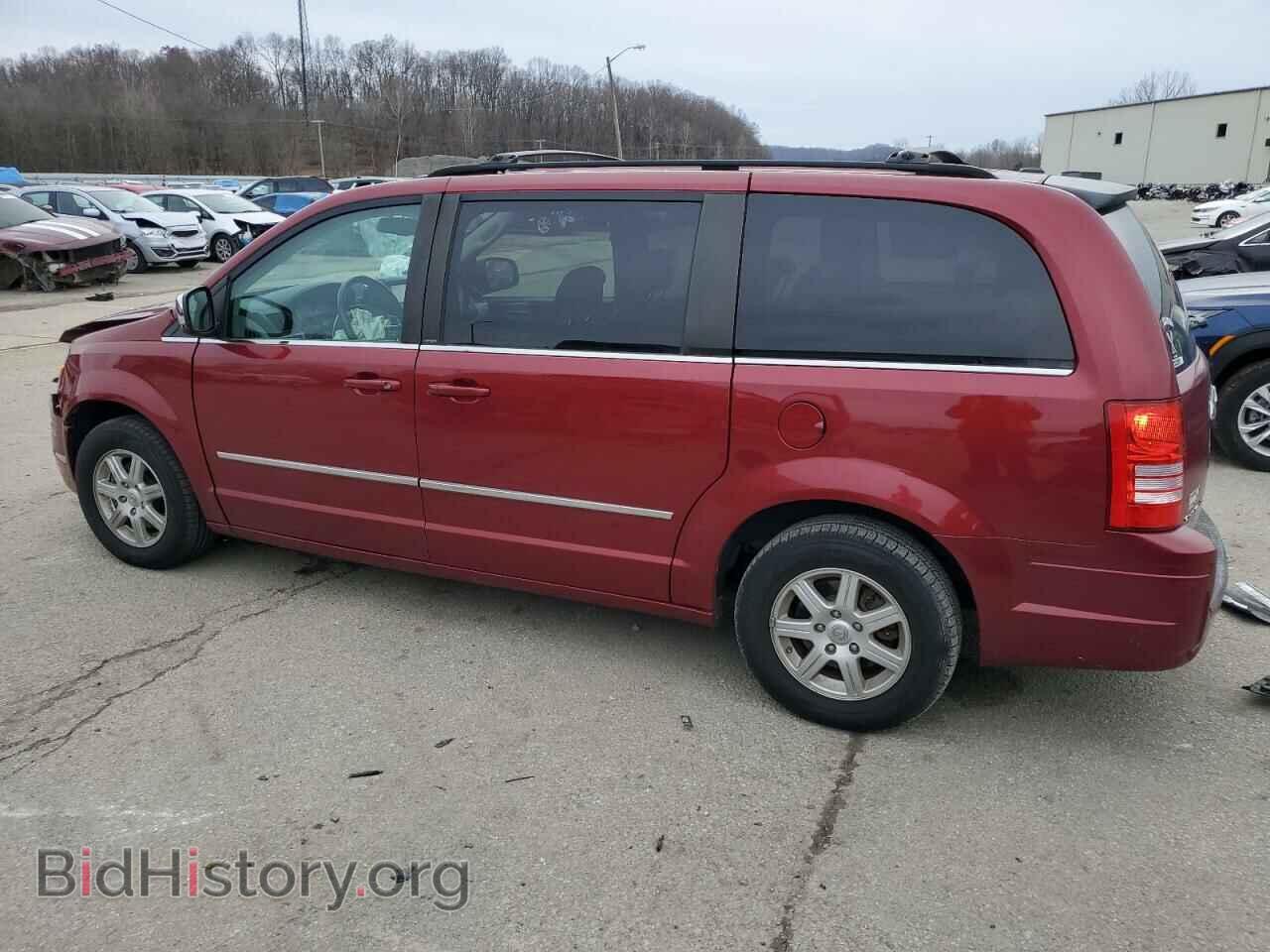 2010 CHRYSLER MINIVAN - VIN: 2A4RR8DX7AR423596 - Фото 2