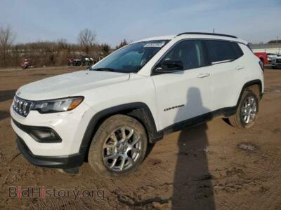 2022 Jeep COMPASS Latitude LUX, white — VIN 3C4NJDFB8NT170300, Copart
