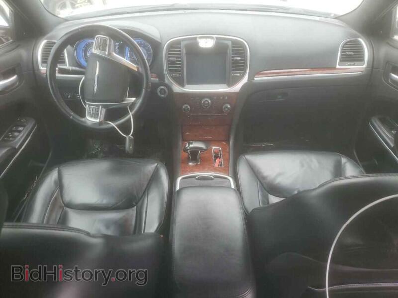 2012 Chrysler 300 (VIN 2C3CCACG4CH310577) — фото 8 из 12