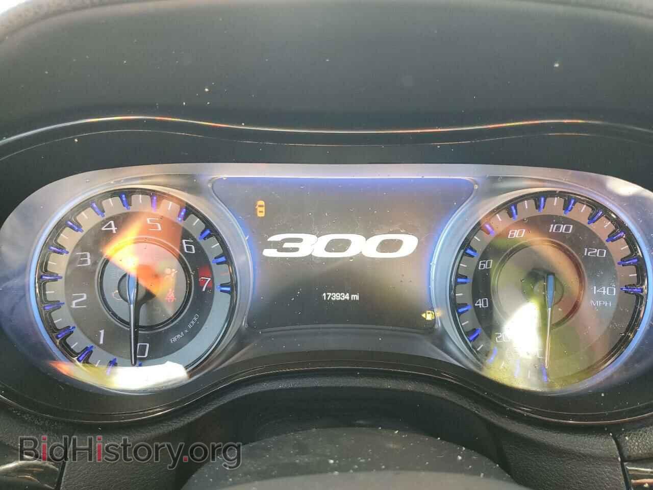 2016 CHRYSLER 300 - VIN: 2C3CCAGG2GH282875 - Фото 9