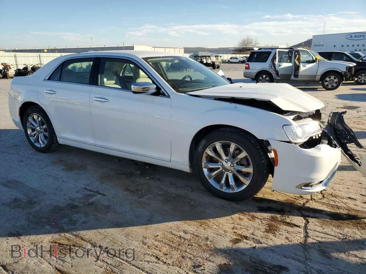 2018 CHRYSLER 300 - VIN: 2C3CCAKG6JH177304 - Фото 4