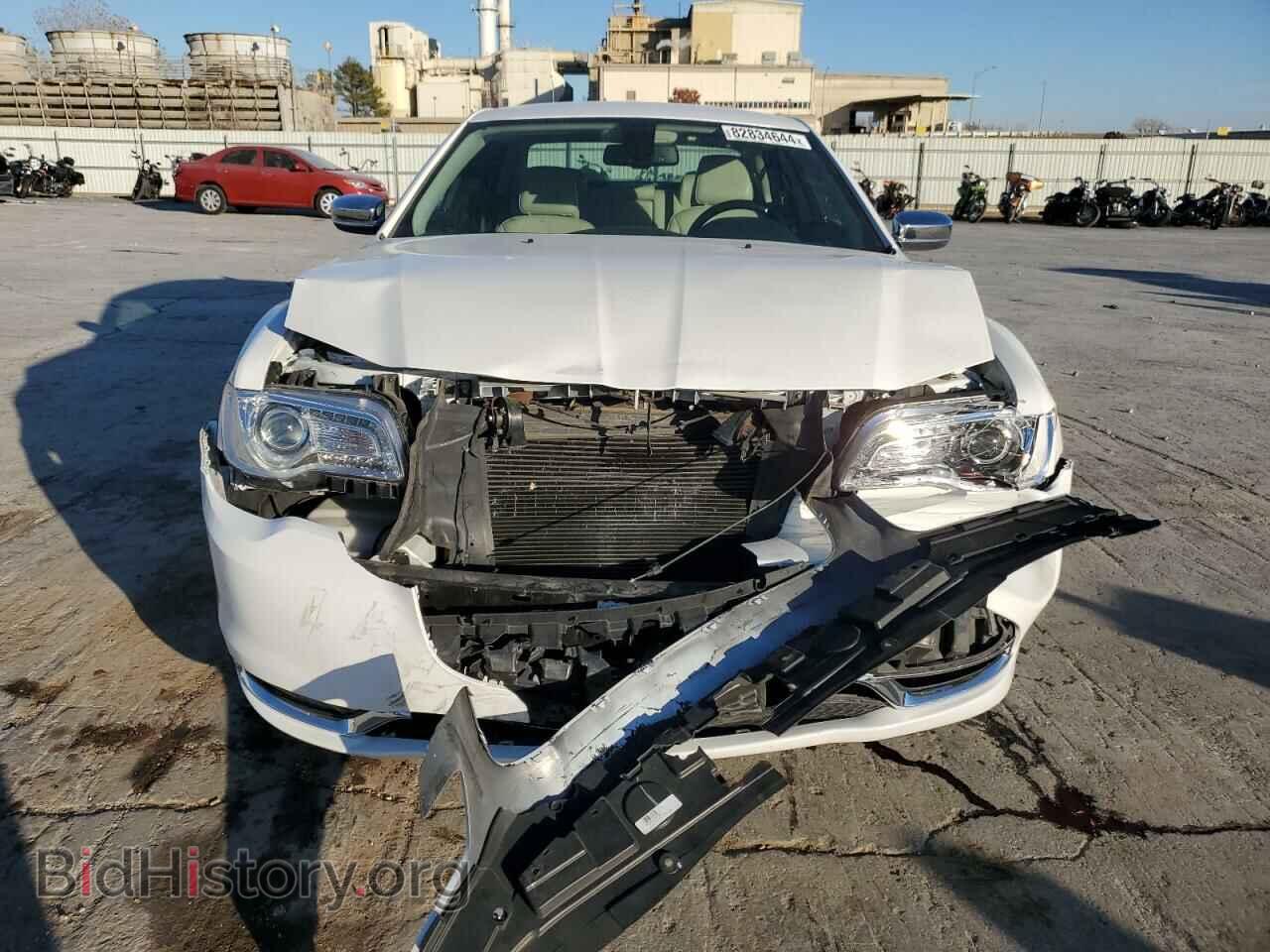 2018 CHRYSLER 300 - VIN: 2C3CCAKG6JH177304 - Фото 5