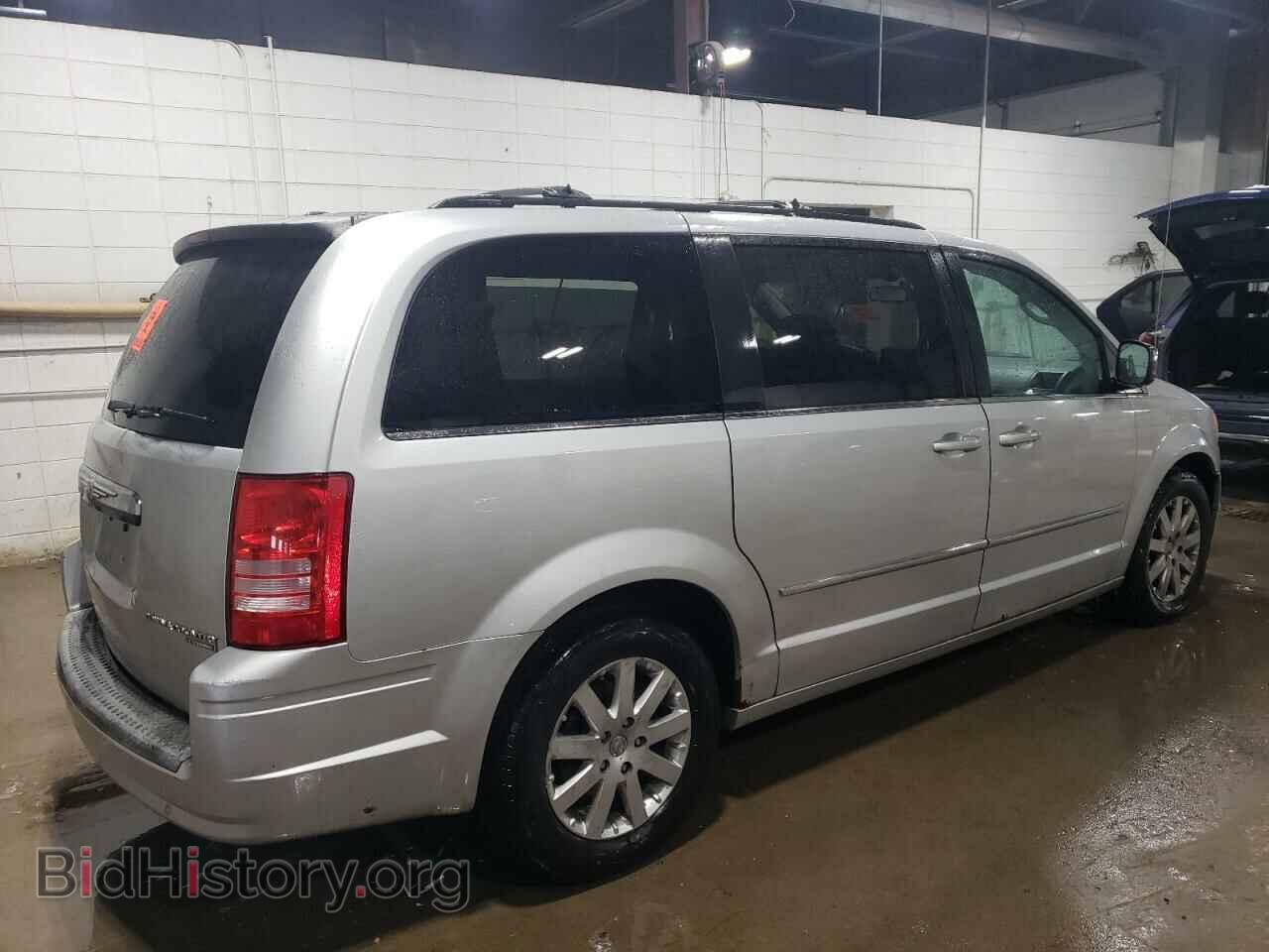 2010 CHRYSLER MINIVAN - VIN: 2A4RR8D14AR423910 - Фото 3