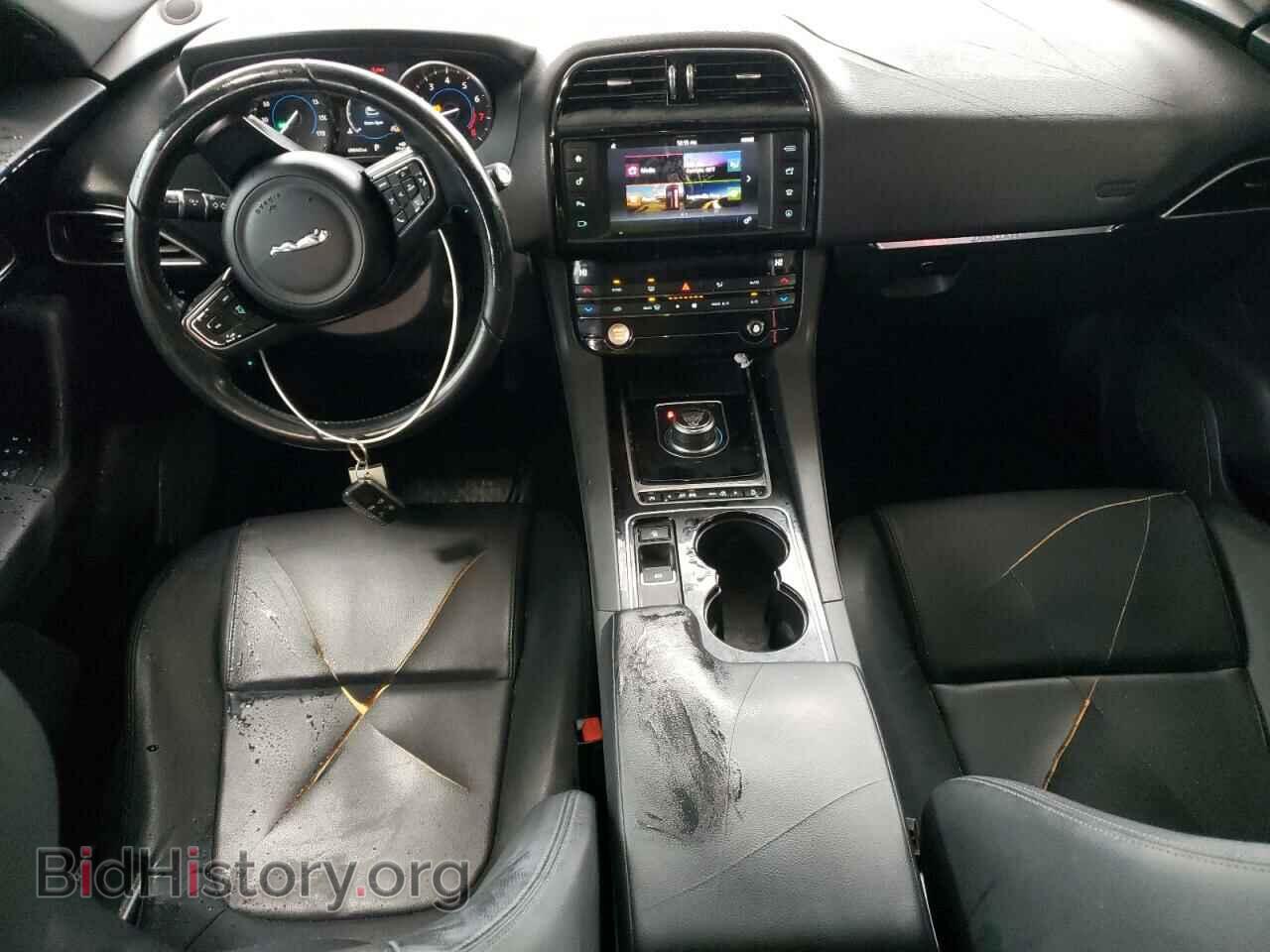 2017 JAGUAR F-PACE - VIN: SADCJ2BV5HA085037 - Фото 8