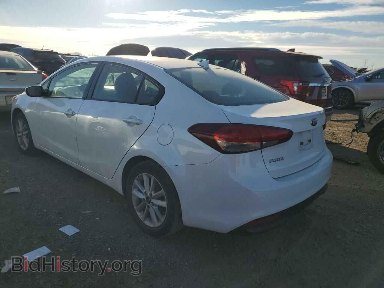 2017 KIA FORTE - VIN: 3KPFL4A75HE130735 - Фото 2