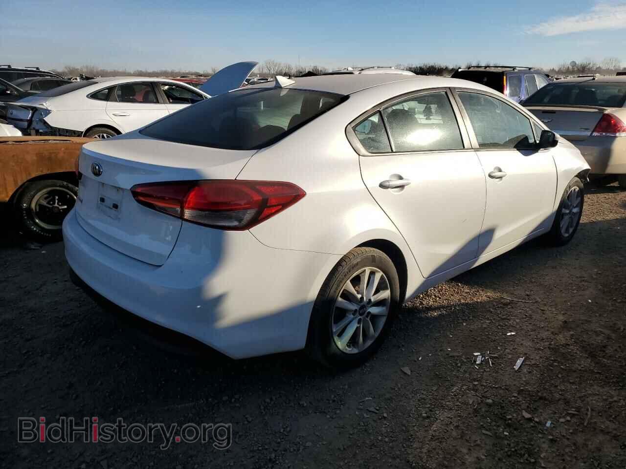 2017 KIA FORTE - VIN: 3KPFL4A75HE130735 - Фото 3