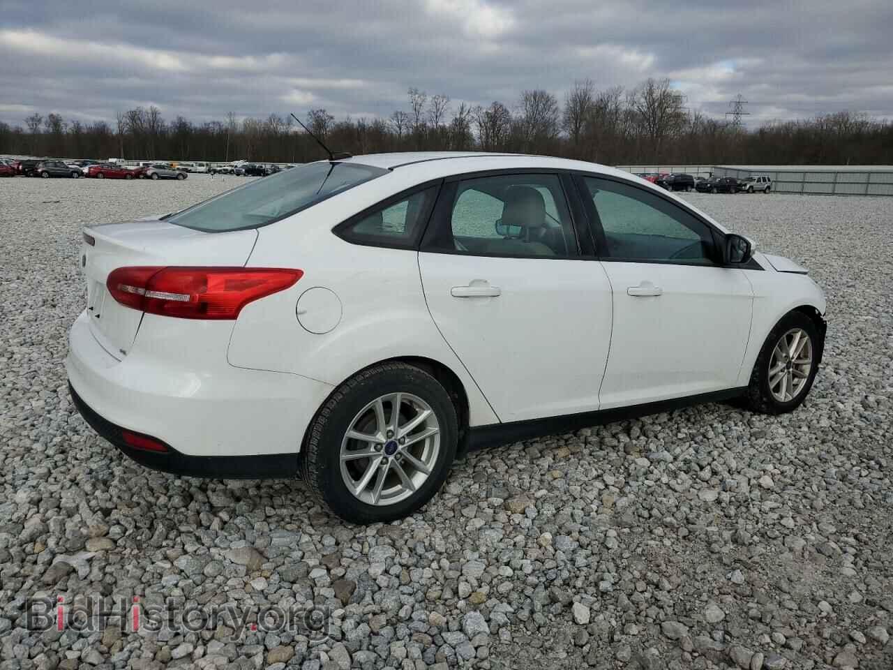 2016 FORD FOCUS - VIN: 1FADP3F25GL381933 - Фото 3