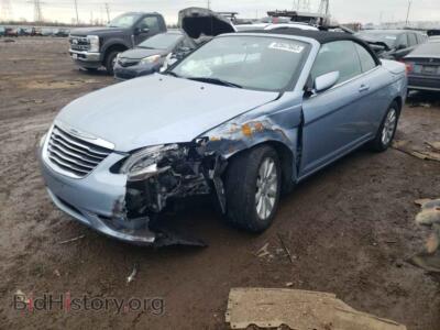2013 Chrysler 200 Touring, blue — VIN 1C3BCBEB4DN586740, Copart