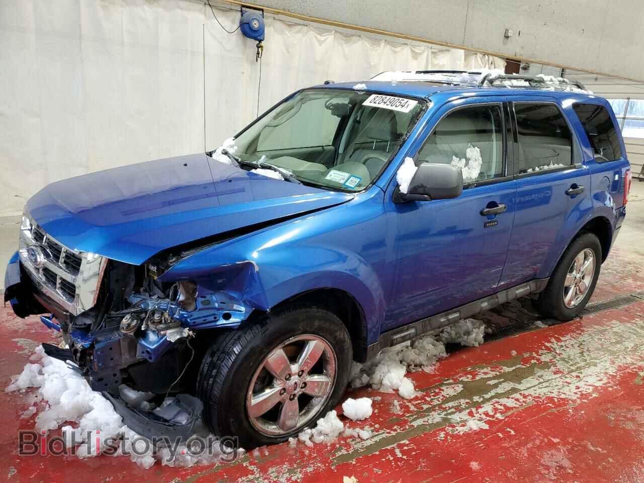 Фотография 1FMCU0D73BKA31352 - FORD ESCAPE 2011