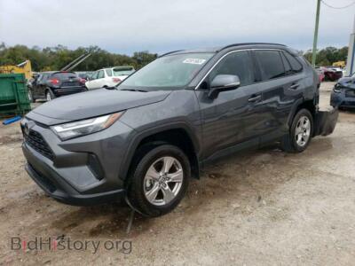 2023 Toyota RAV4 XLE, серый — VIN 2T3W1RFV4PC213846, Copart