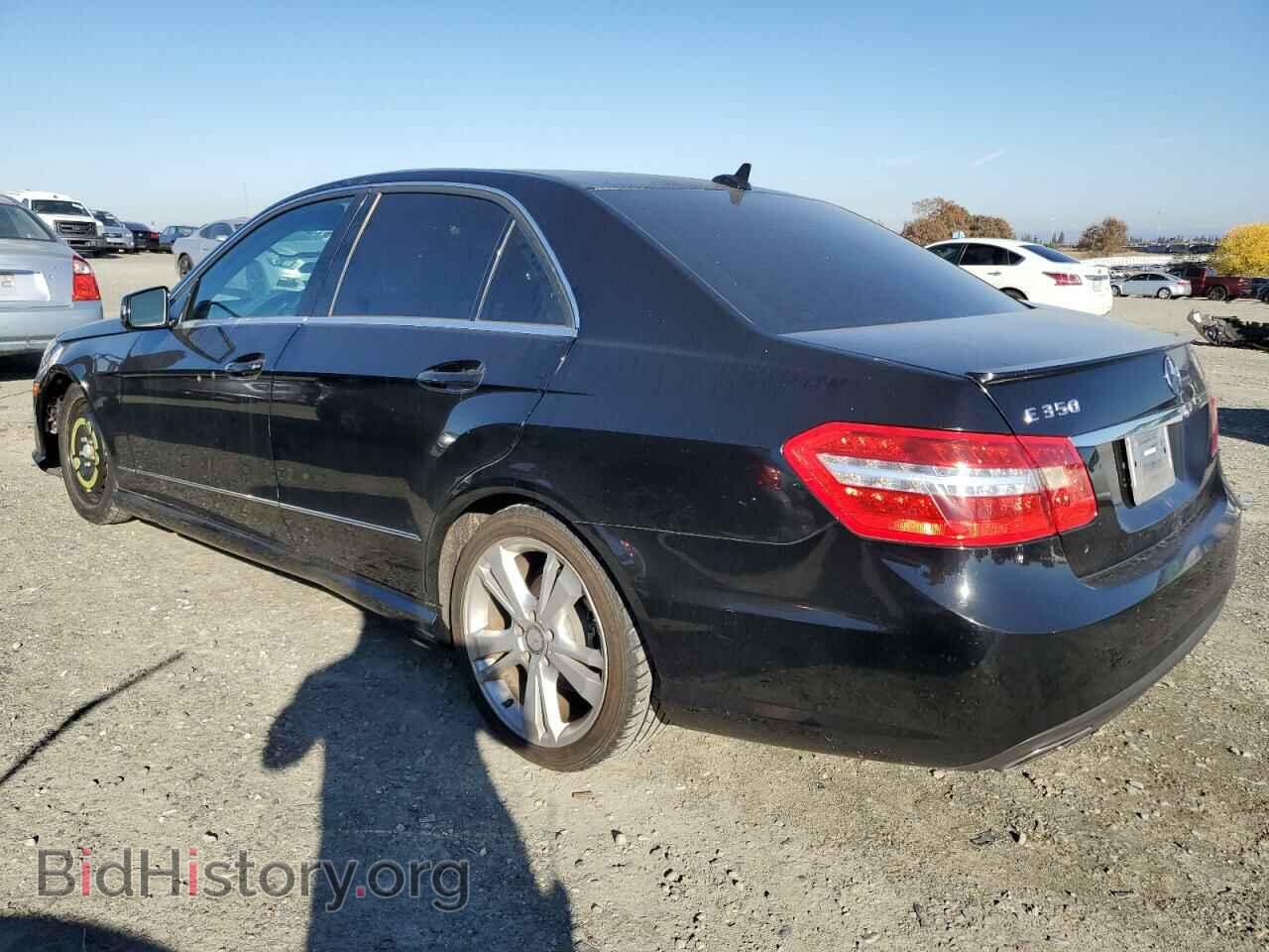 2013 MERCEDES-BENZ E-CLASS - VIN: WDDHF5KB8DA724781 - Фото 2