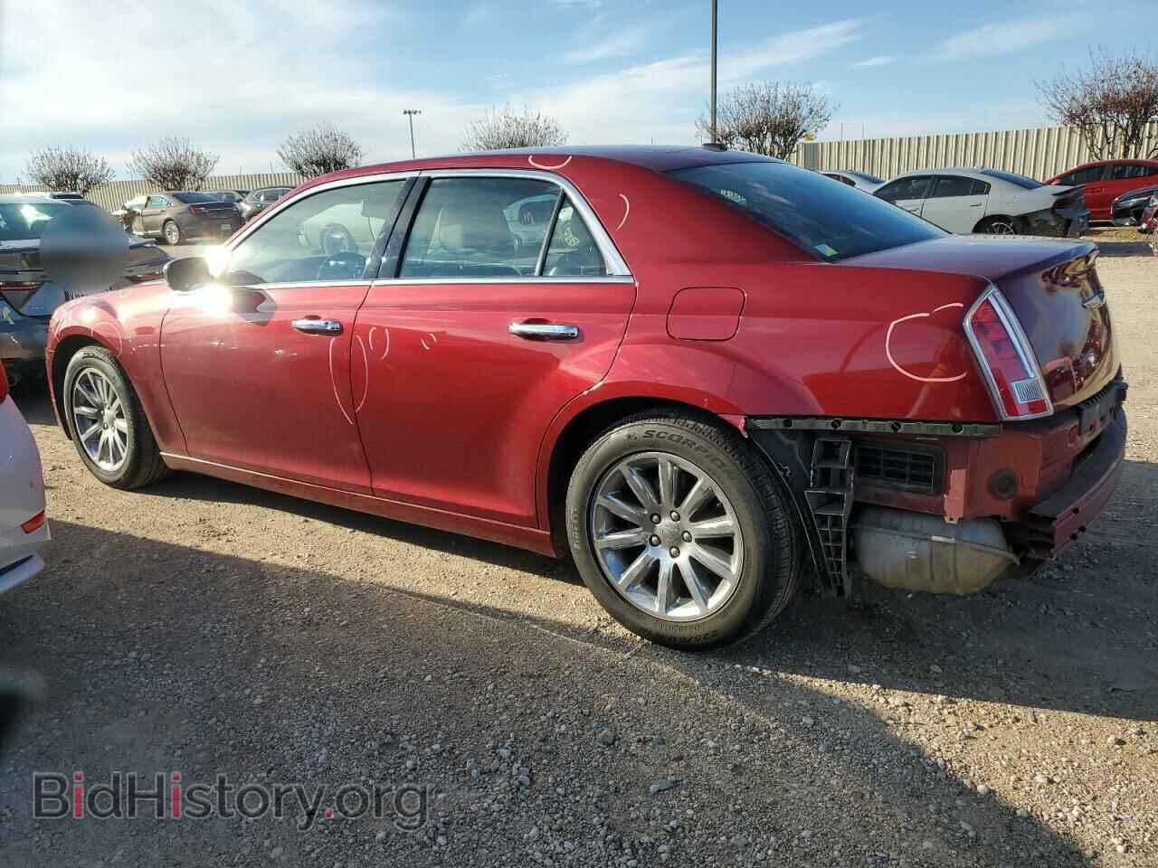 2013 CHRYSLER 300 - VIN: 2C3CCAET4DH555973 - Фото 2