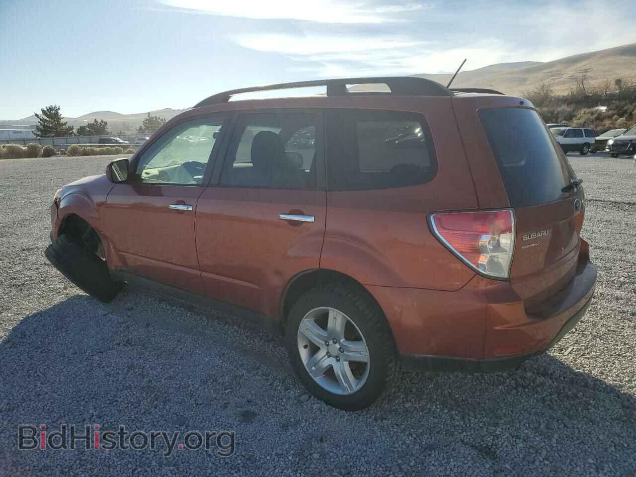 2010 SUBARU FORESTER - VIN: JF2SH6CC5AH770953 - Photo 2