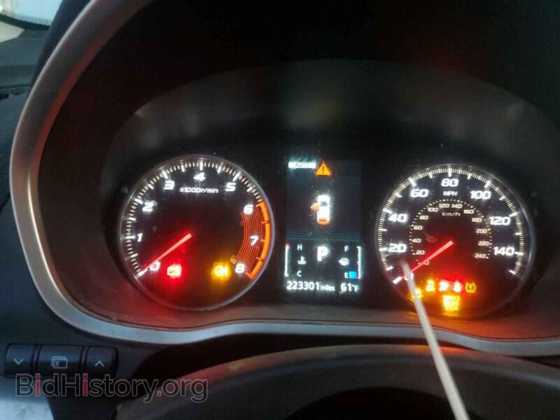 2018 Mitsubishi ECLIPSE (VIN JA4AT4AA7JZ063985) — photo 9 of 14