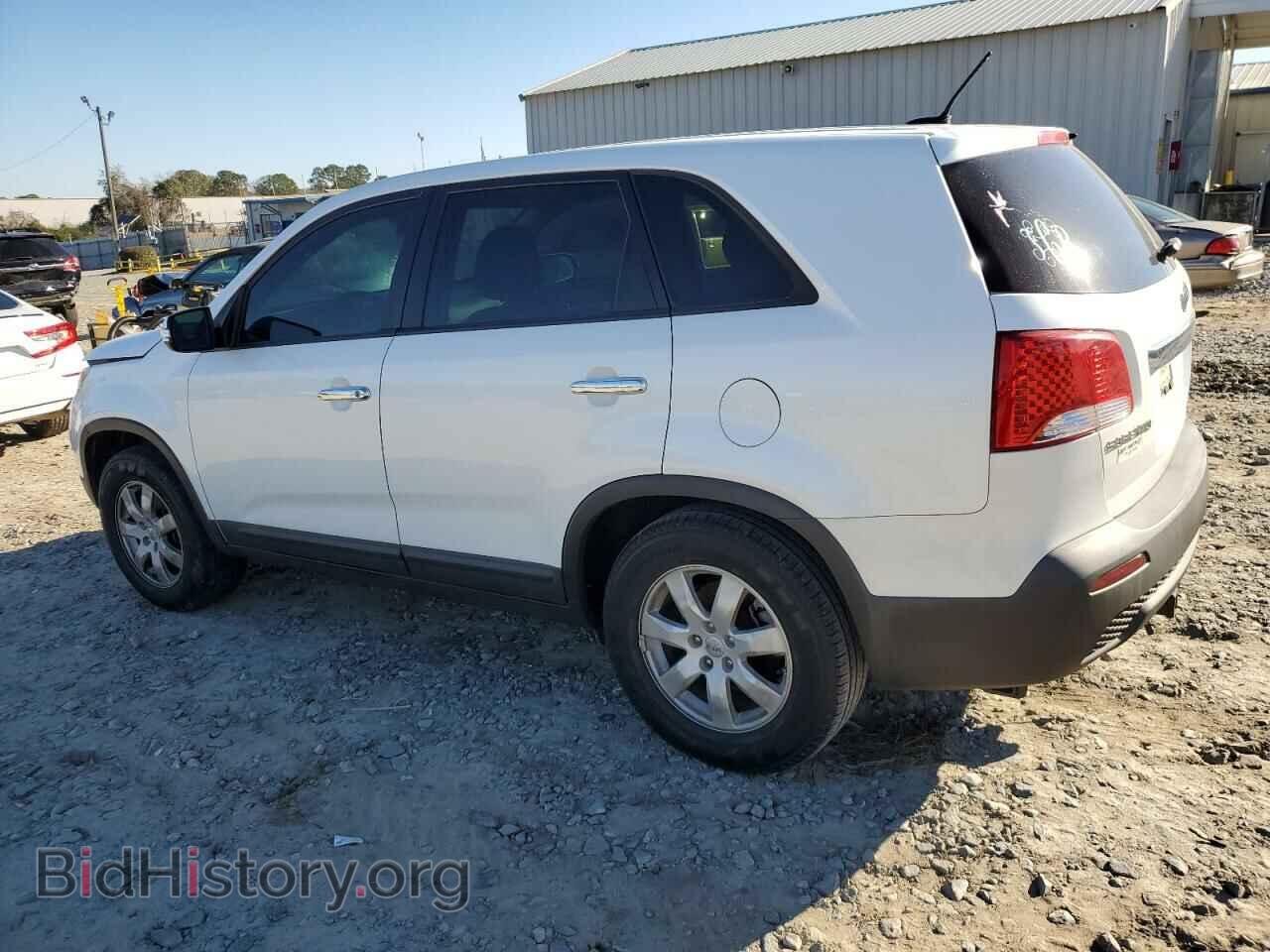 2012 KIA SORENTO - VIN: 5XYKT3A1XCG232158 - Фото 2
