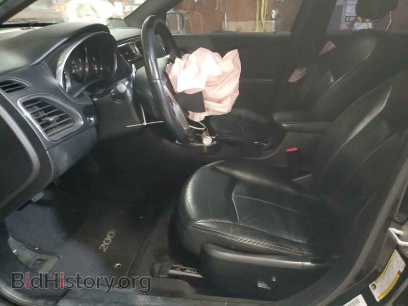 2013 Chrysler 200 (VIN 1C3CCBCG6DN638940) — photo 7 of 12