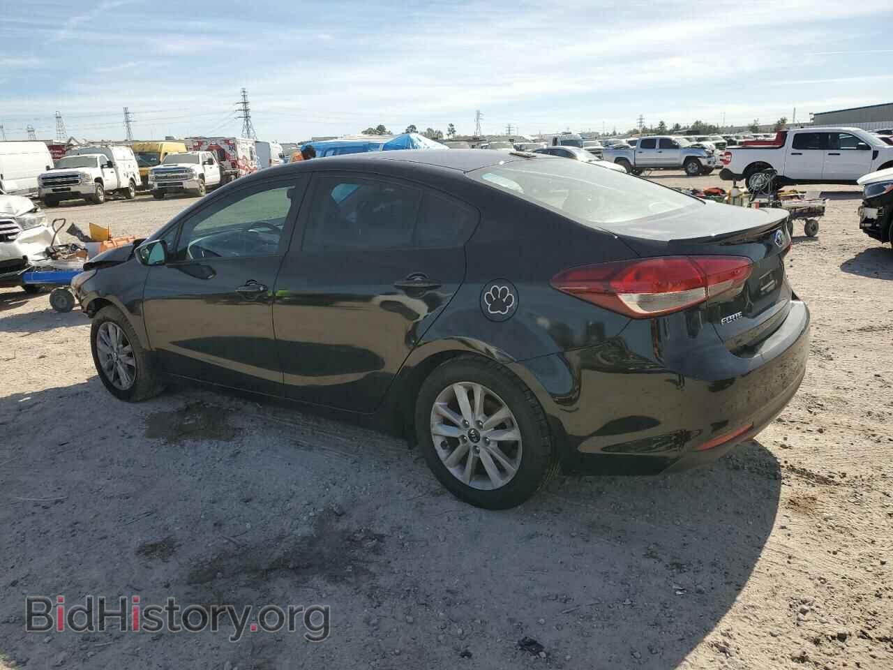 2017 KIA FORTE - VIN: 3KPFL4A79HE031027 - Фото 2