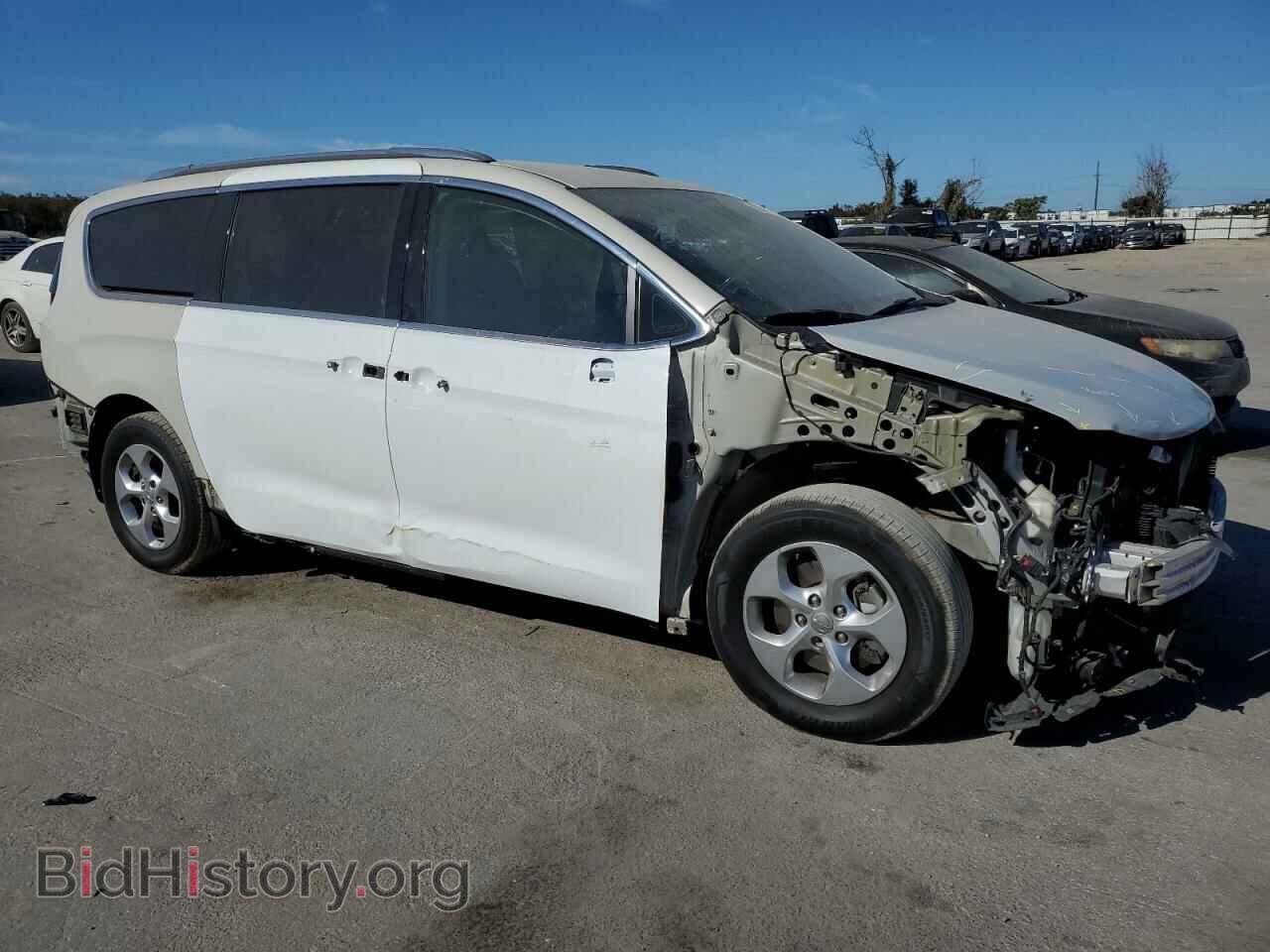2017 CHRYSLER PACIFICA - VIN: 2C4RC1EG6HR708586 - Фото 4