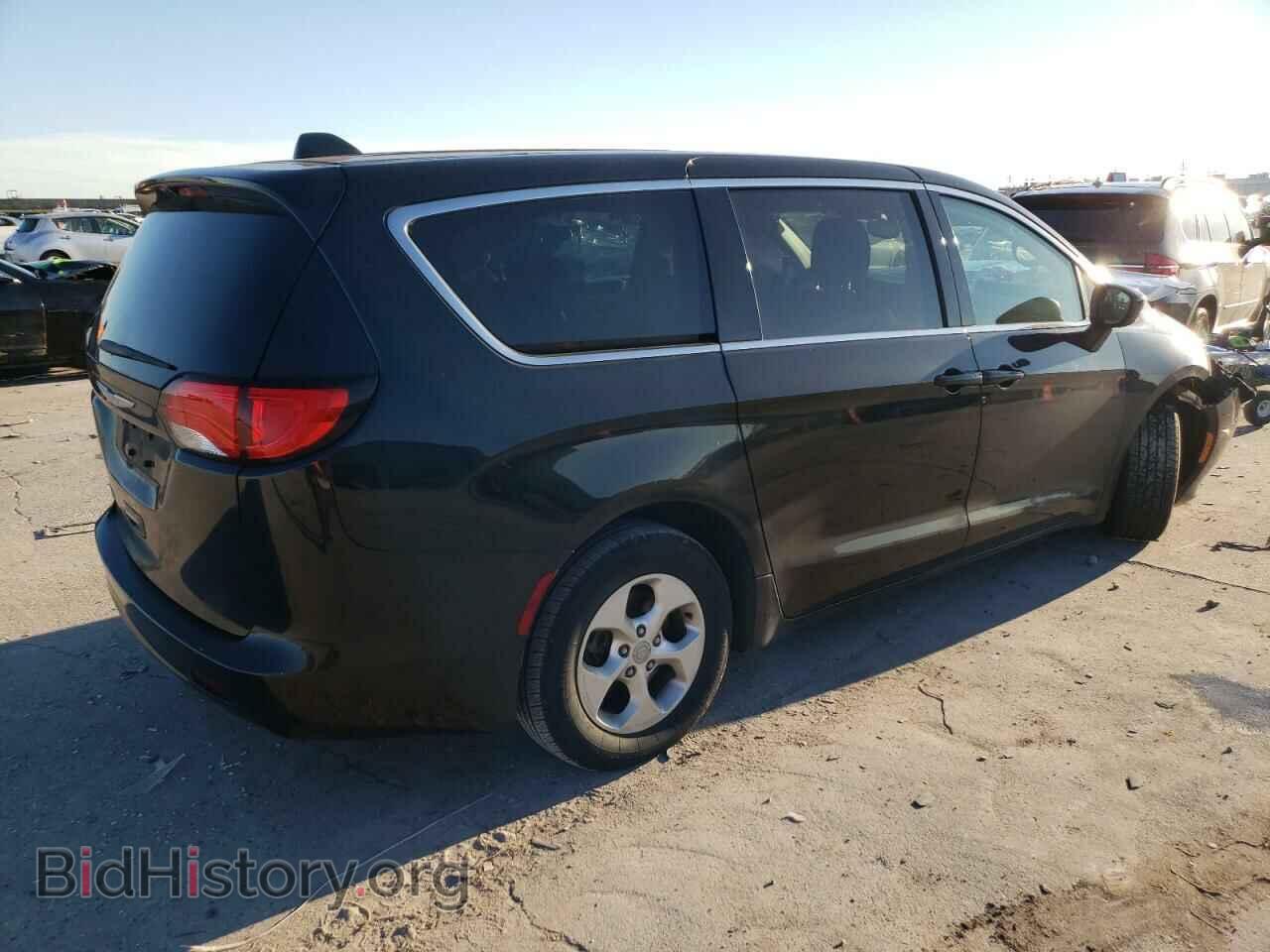 2017 CHRYSLER PACIFICA - VIN: 2C4RC1CG1HR529360 - Photo 3