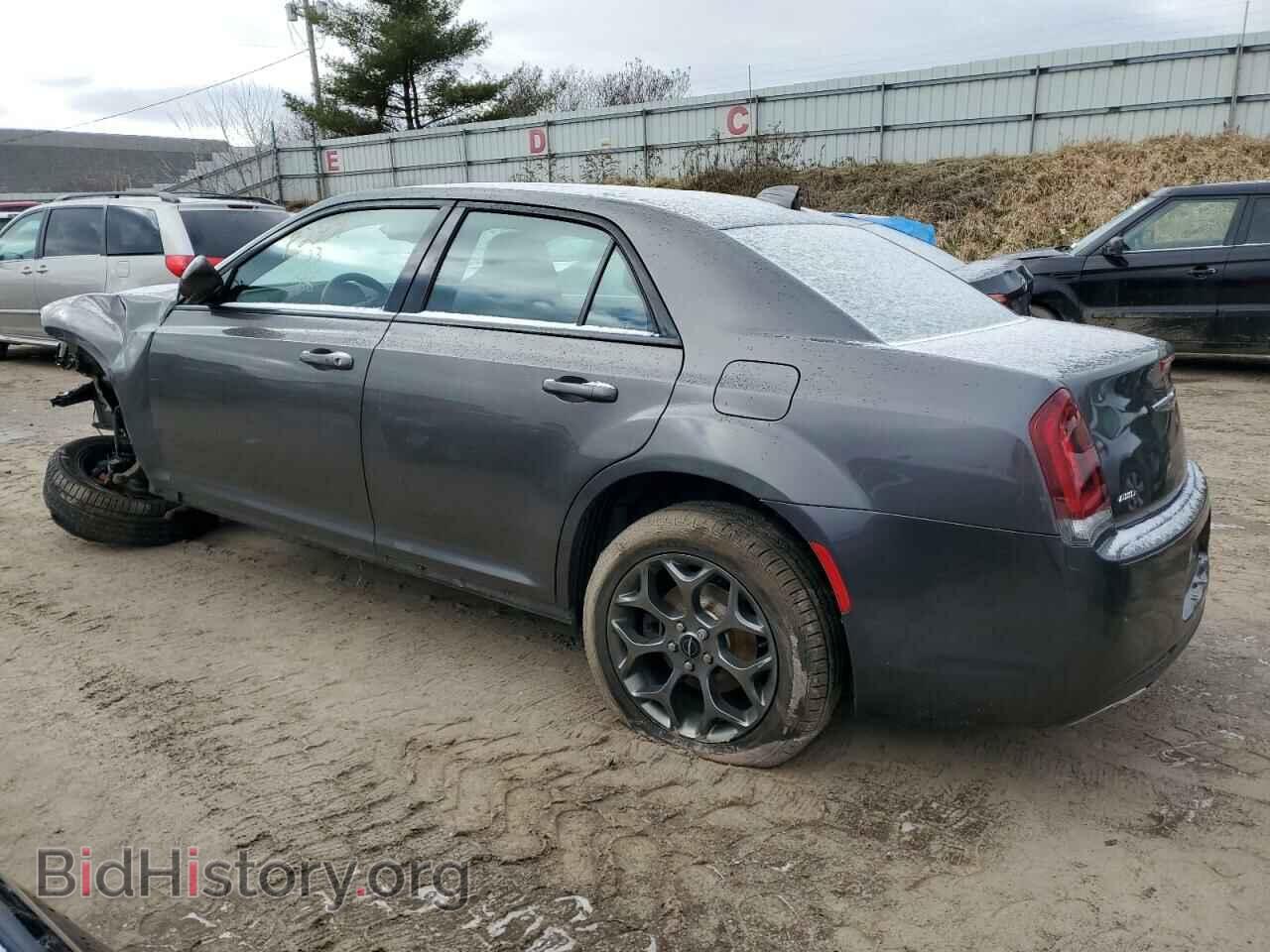 2016 CHRYSLER 300 - VIN: 2C3CCAGG0GH298699 - Фото 2