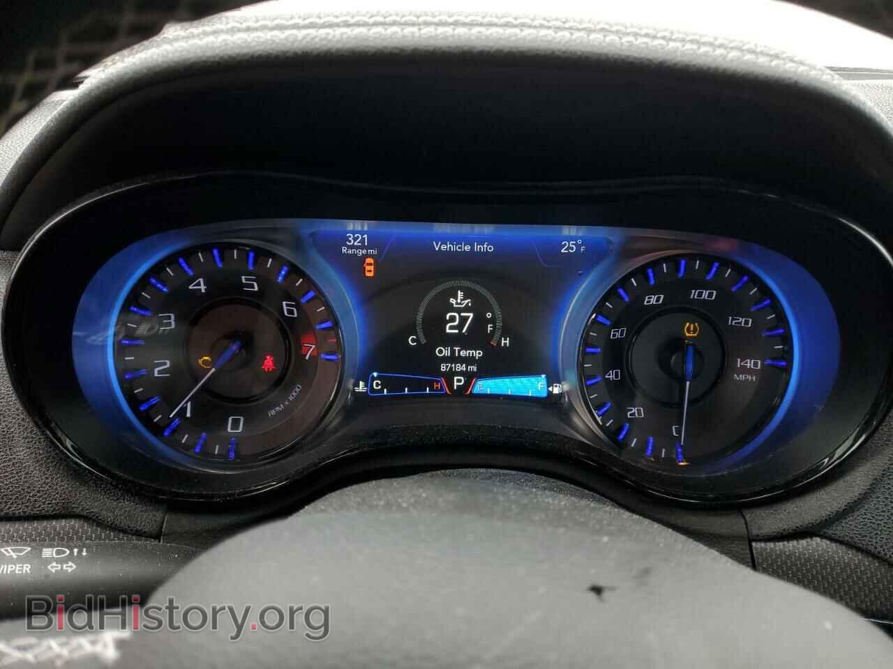 2016 CHRYSLER 300 - VIN: 2C3CCAGG0GH298699 - Фото 9