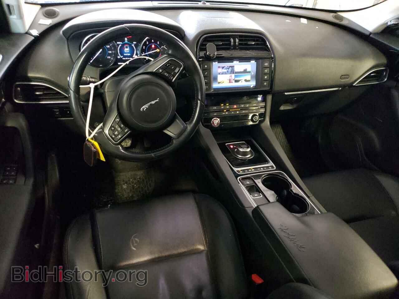 2017 JAGUAR F-PACE - VIN: SADCJ2BVXHA886109 - Фото 8