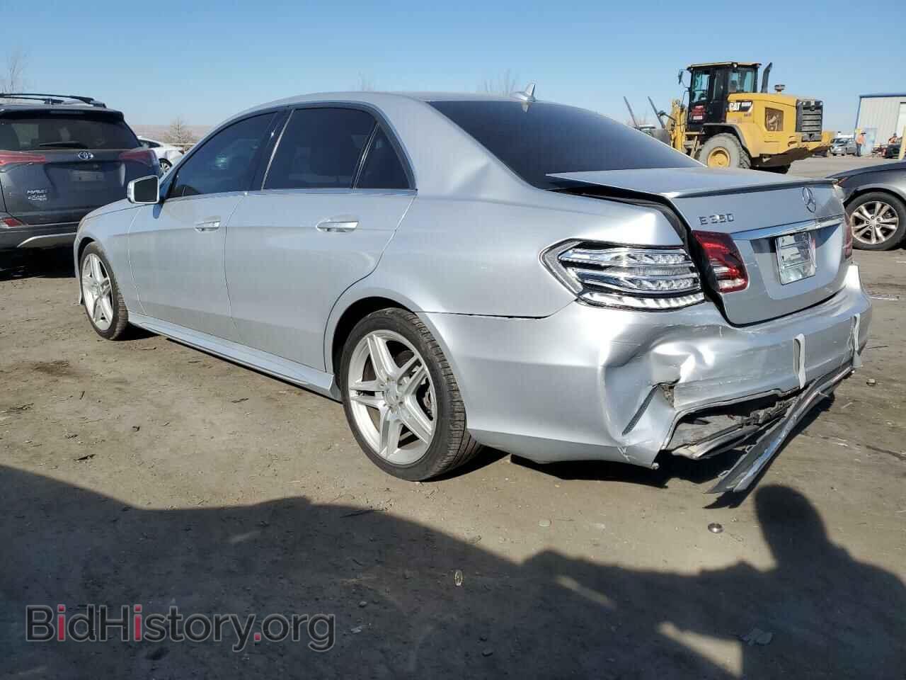 2014 MERCEDES-BENZ E-CLASS - VIN: WDDHF5KB4EB020461 - Фото 2