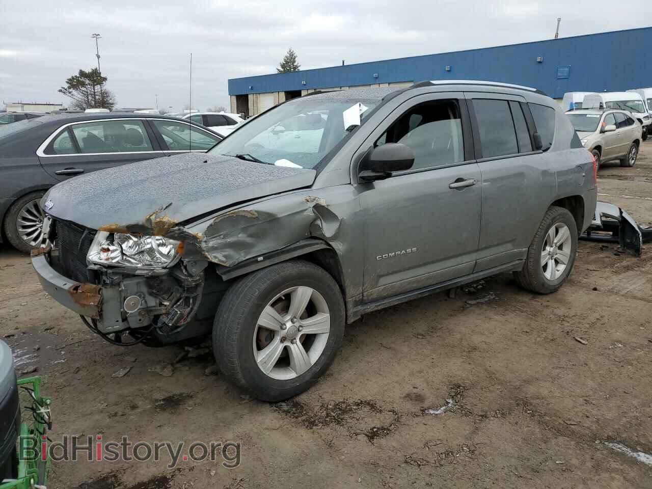 Photo 1J4NT1FA8BD190221 - JEEP COMPASS 2011