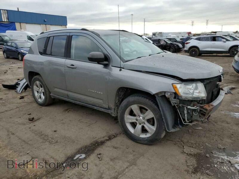 2011 Jeep COMPASS (VIN 1J4NT1FA8BD190221) — фото 4 из 13